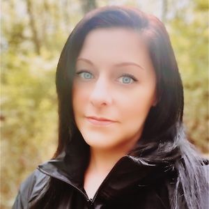 Meet your Posher, Jacqueline